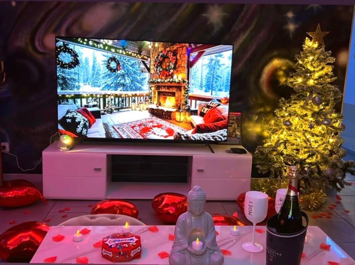 Galaxy Spa - Suite Mercure Jacuzzi Privatif Champigneulles Exterior foto